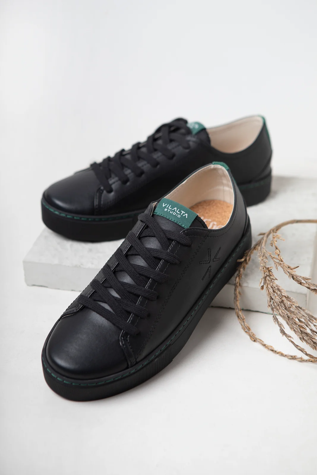 Coretta Vilalta Studio all black COR019 - Image 2