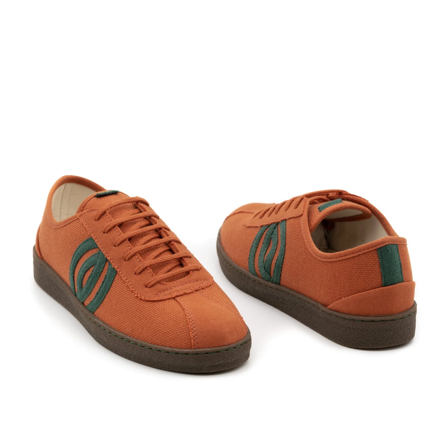 Vegan sneaker orange DIO023 - Image 2
